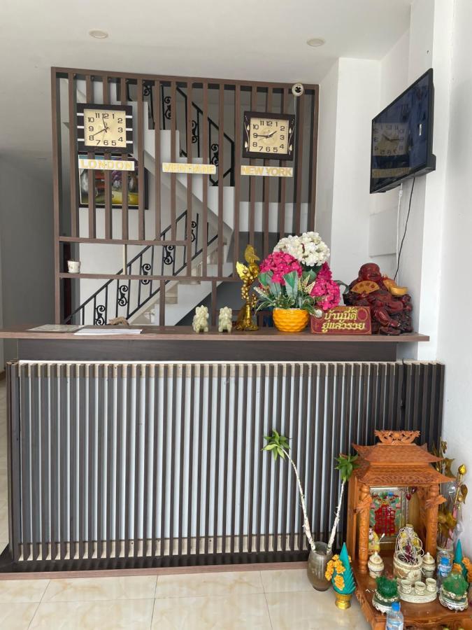 Valentine Boutique Hotel 万荣 外观 照片