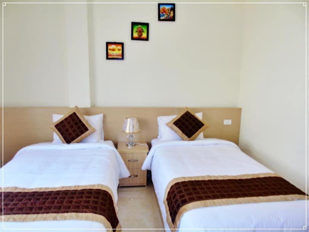 Valentine Boutique Hotel 万荣 外观 照片