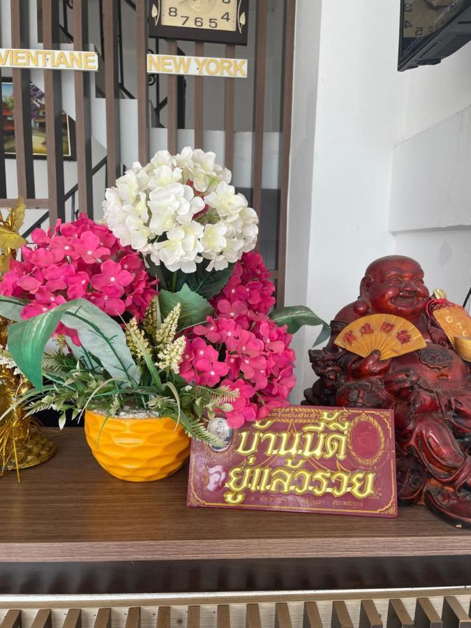 Valentine Boutique Hotel 万荣 外观 照片
