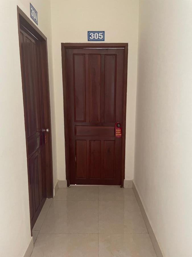 Valentine Boutique Hotel 万荣 外观 照片
