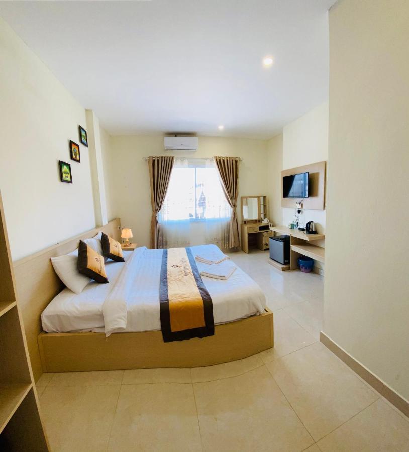 Valentine Boutique Hotel 万荣 外观 照片